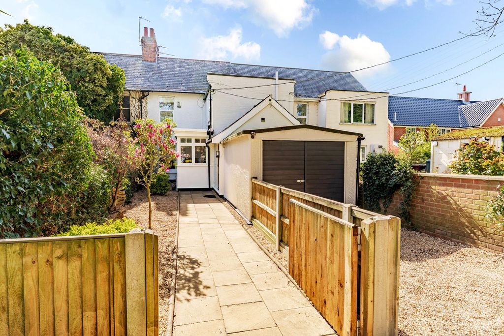 Property photo 1 of 21