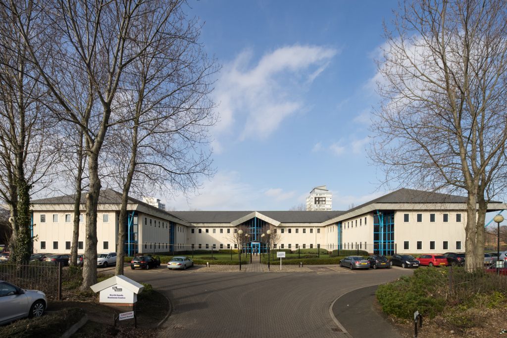 Property photo 1 of 13 Photo 4