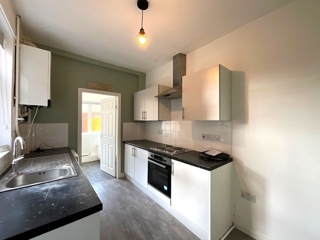 Property photo 2 of 14