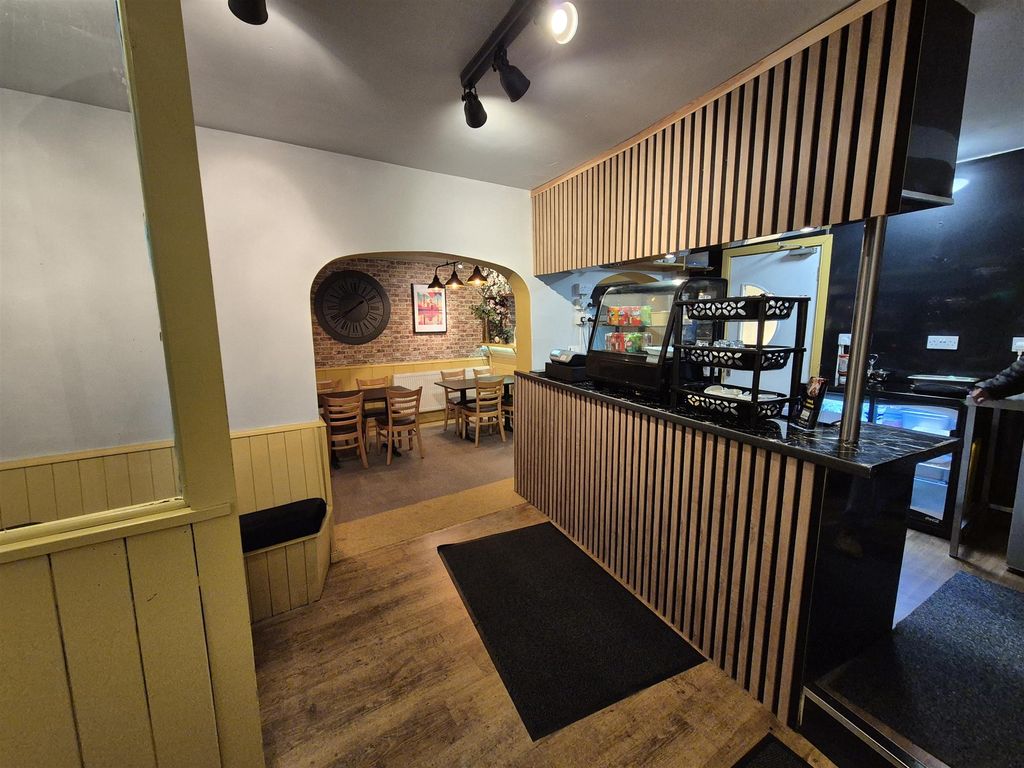 Property photo 2 of 7 Photo 1