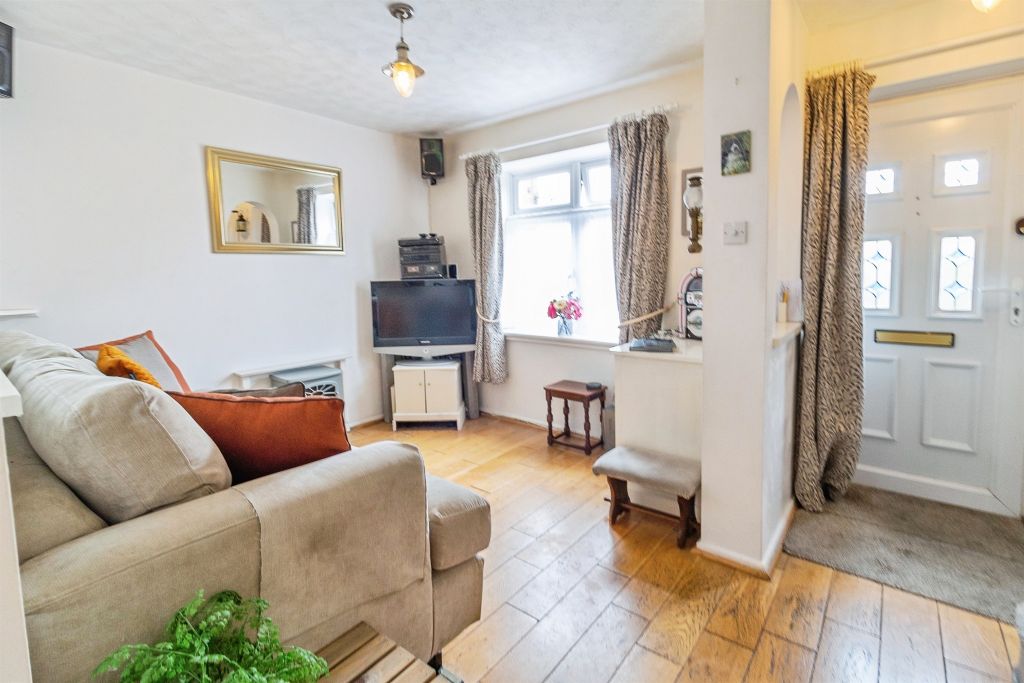 Property photo 3 of 17