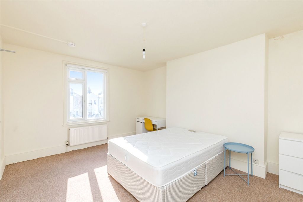 Additional image 7 of 5 bed shared accommodation to rentMontpelier Place, Brighton BN1