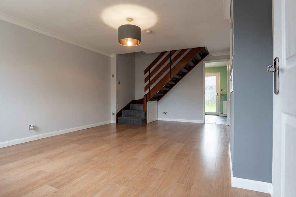 Property photo 2 of 23
