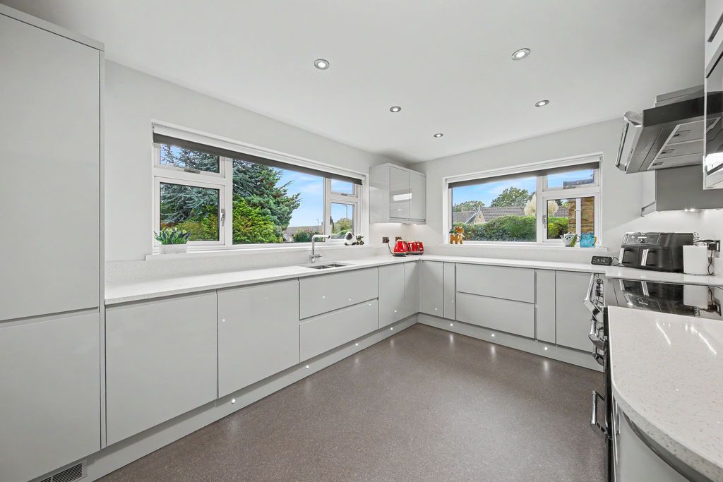 Property photo 3 of 47 Kitchen