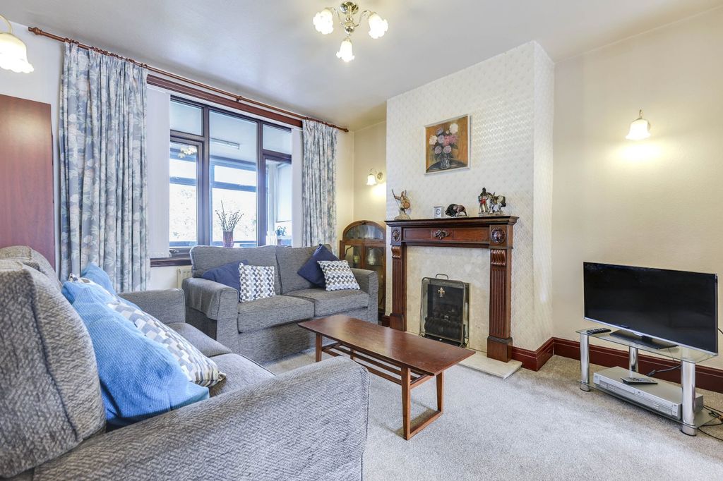 Property photo 3 of 19 Picture No. 04