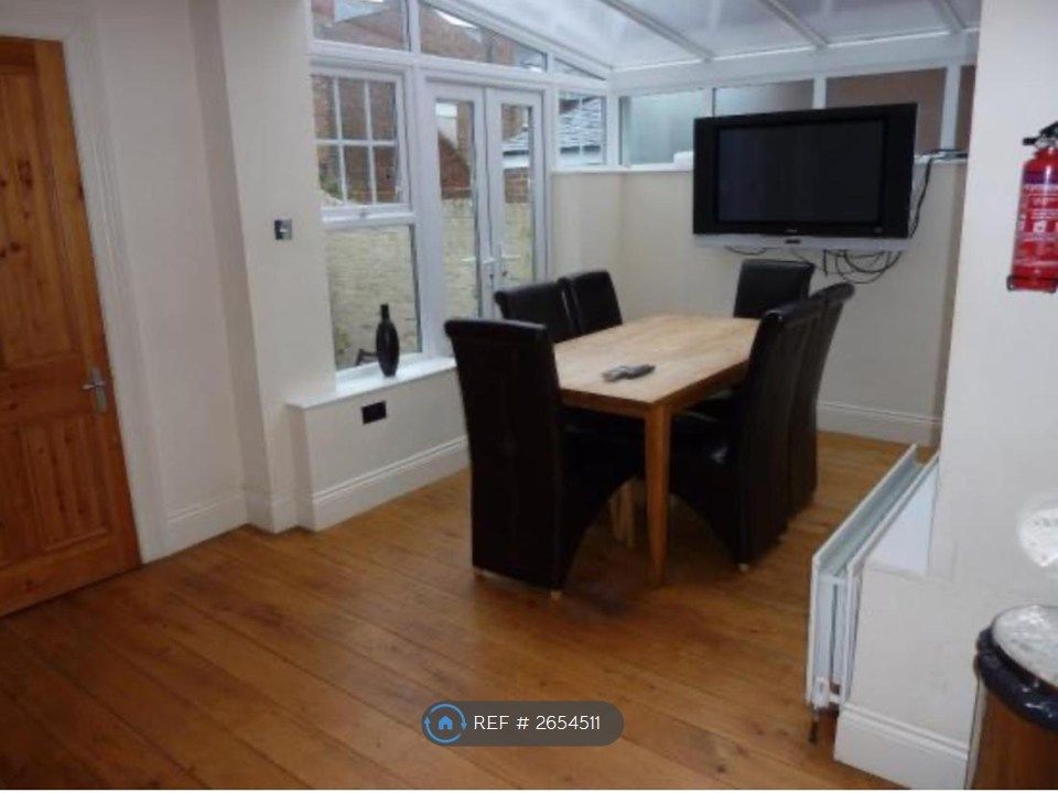 Property photo 3 of 8 Big Breakfast Kitchen, Conservatory With 55 Smart