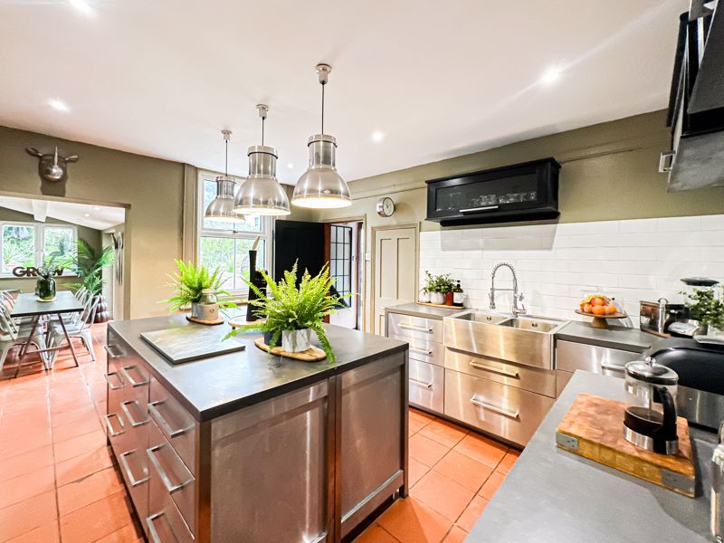 Property photo 2 of 20 Photo 13