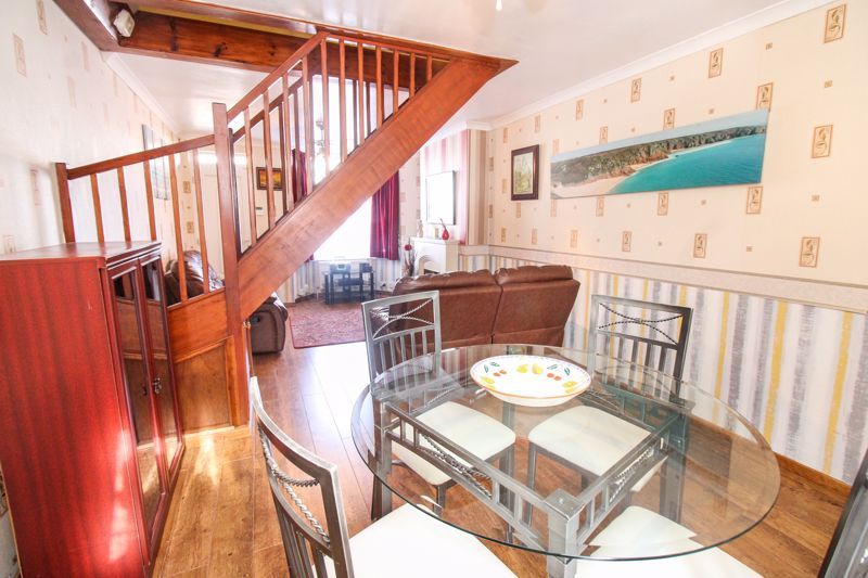 Property photo 2 of 13 Living Room/Diner