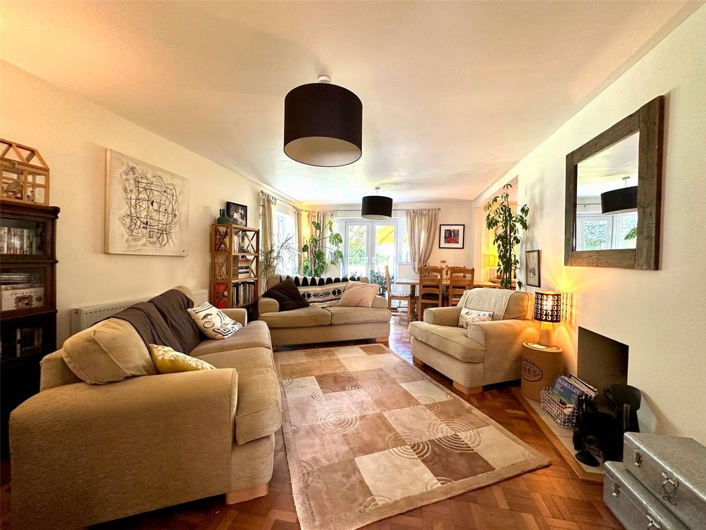 Property photo 3 of 22 Picture No. 25