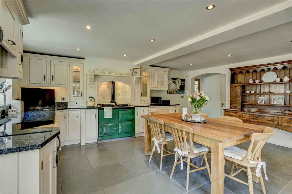 Property photo 3 of 24 Picture No. 25