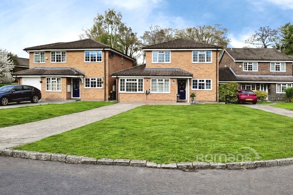 Property photo 1 of 23 Picture No. 14