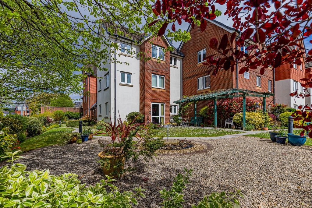 Property photo 2 of 15 Cedar Court 29-14.Jpg