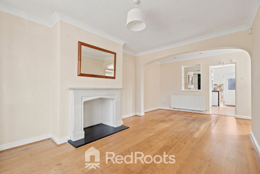 Property photo 3 of 18 5169375