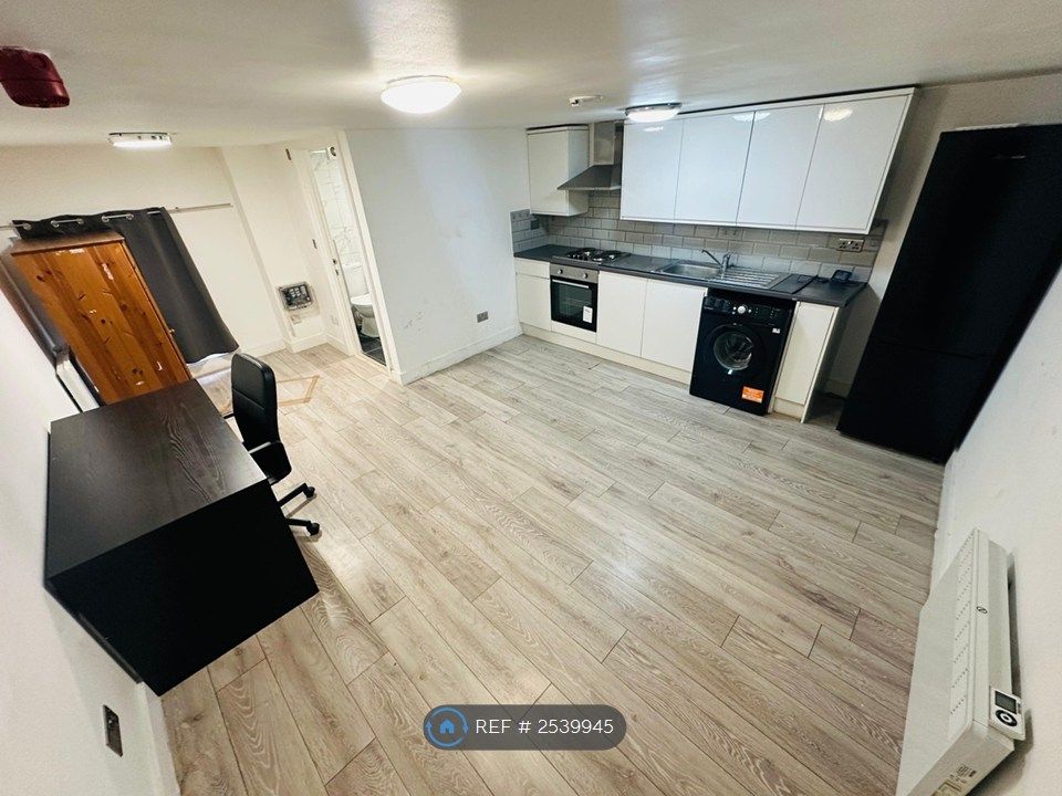 Property photo 2 of 5