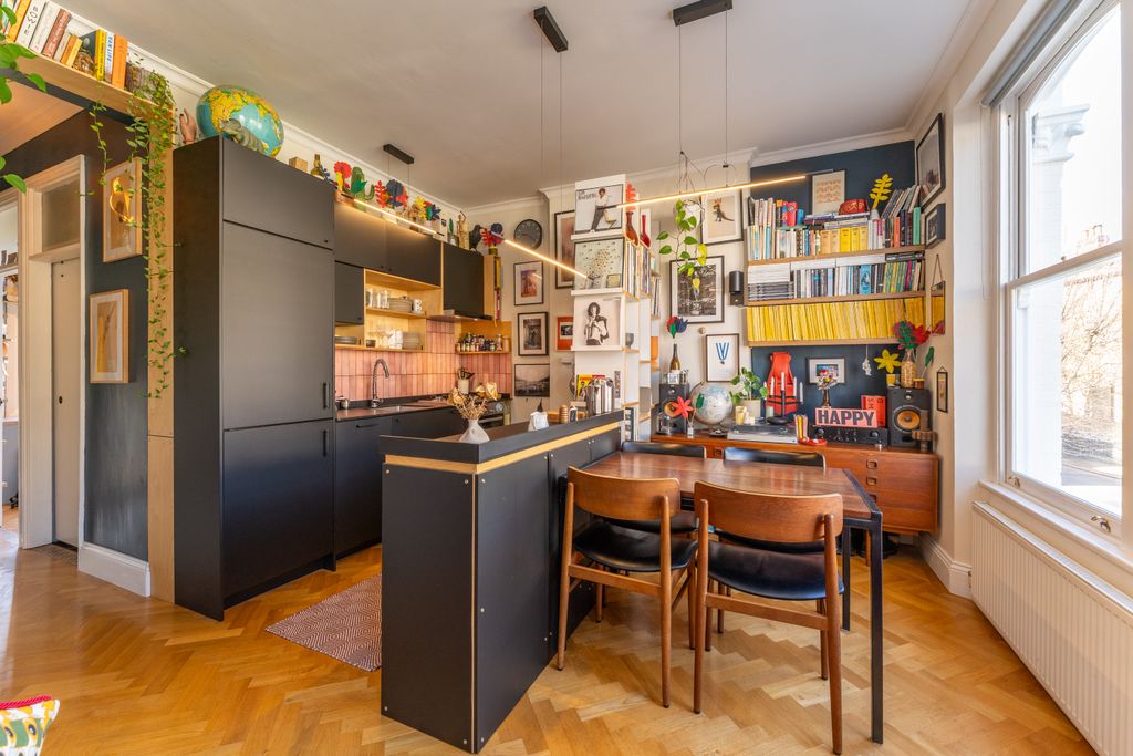 Property photo 3 of 19 Photo #3