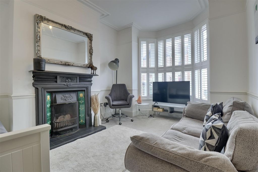 Property photo 2 of 25 Bdbc11A4-9E3B-4A93-88F7-39D8A8243Ab7_1_201_A.Jpeg