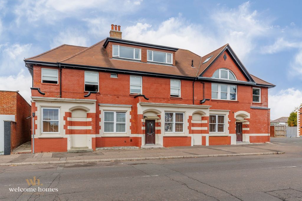 Property photo 1 of 15