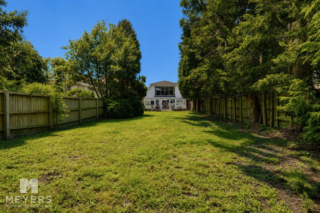 Property photo 1 of 35