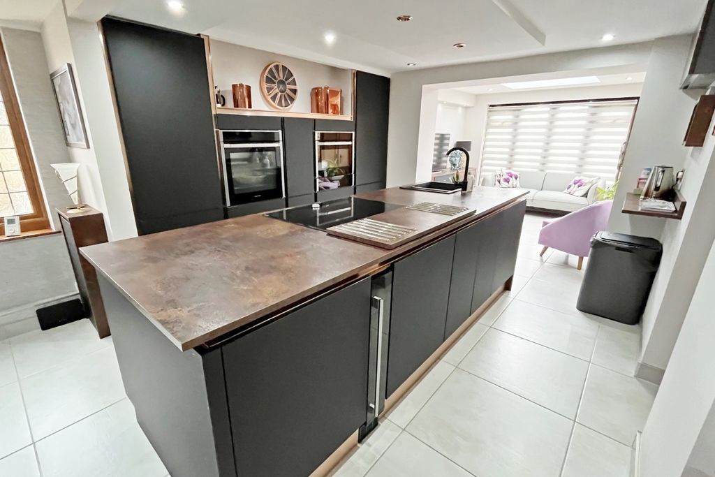 Property photo 2 of 20 5120154