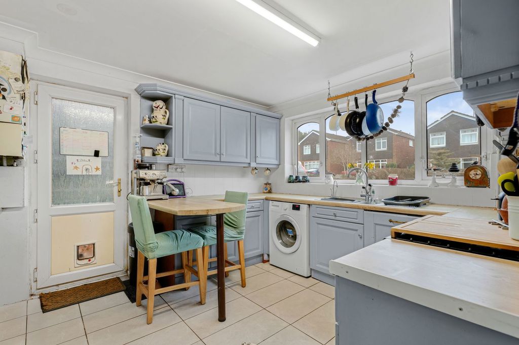 Property photo 2 of 19