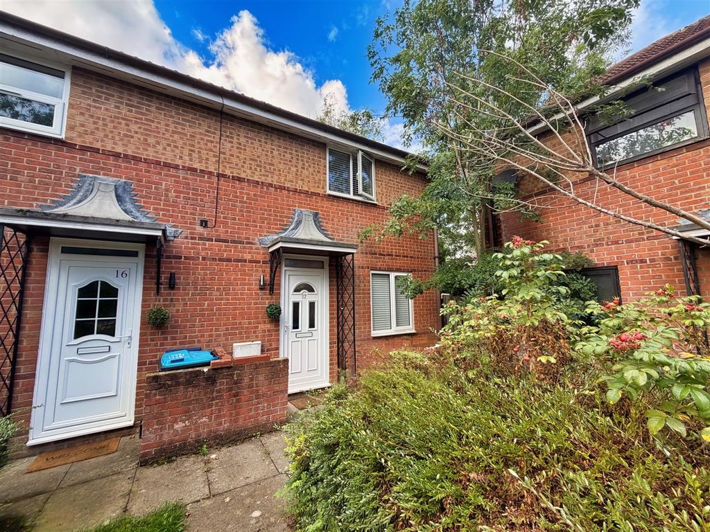 Property photo 1 of 7 Front