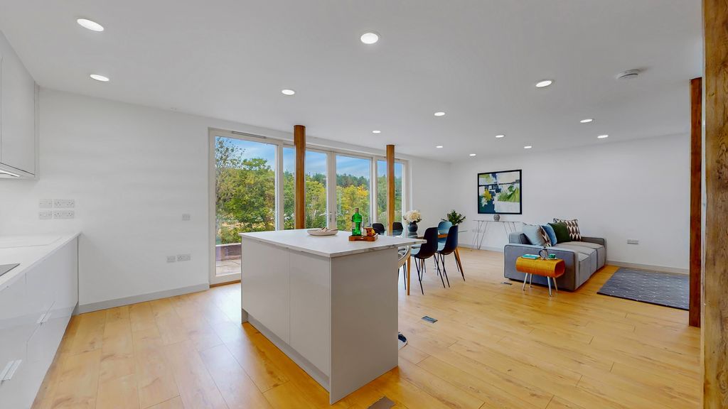 Property photo 3 of 35 41-Print-Thornwood Reach Weensland Road_90