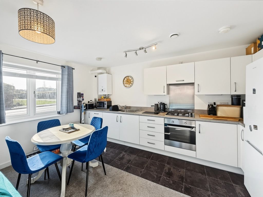 Property photo 3 of 29 5912183