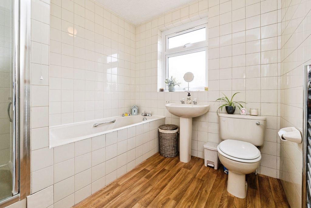 Property photo 3 of 18 Pbox-Img.Jpg