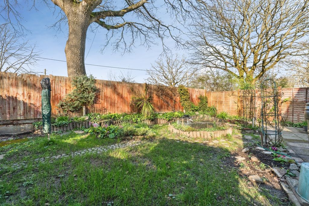 Property photo 3 of 18 Pbox-Img.Jpg