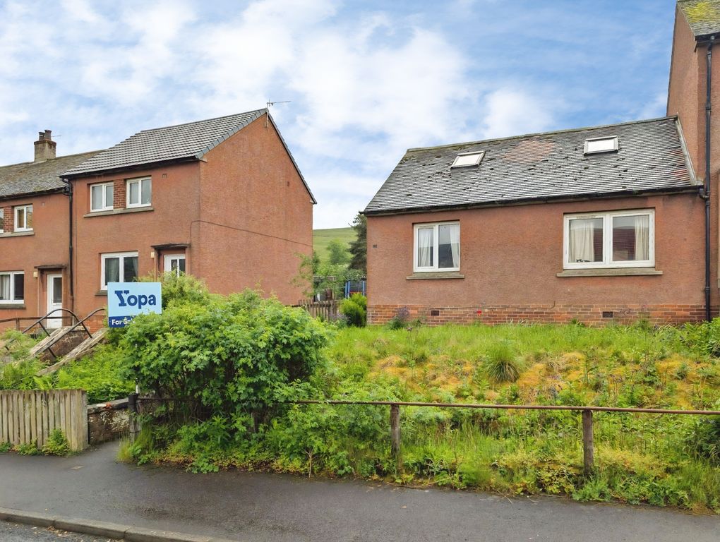 Property photo 1 of 18 External Front