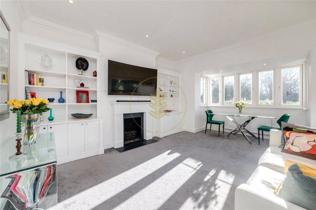 Property photo 2 of 12 Picture No. 15