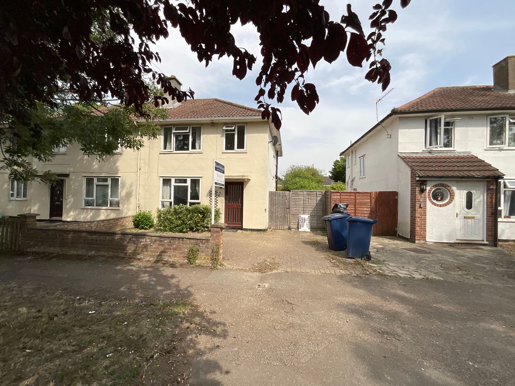 Property photo 1 of 17 3 Semi-Detached House, Peverel Road