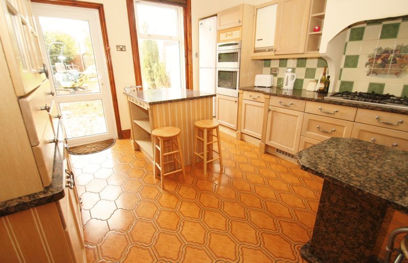 Property photo 2 of 10 Photo 5