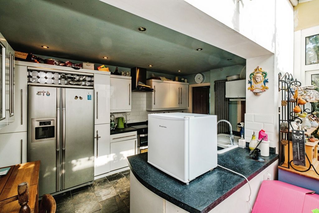 Property photo 1 of 5 Photo