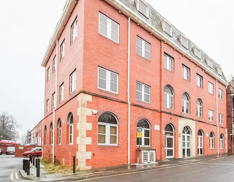 Property photo 1 of 6