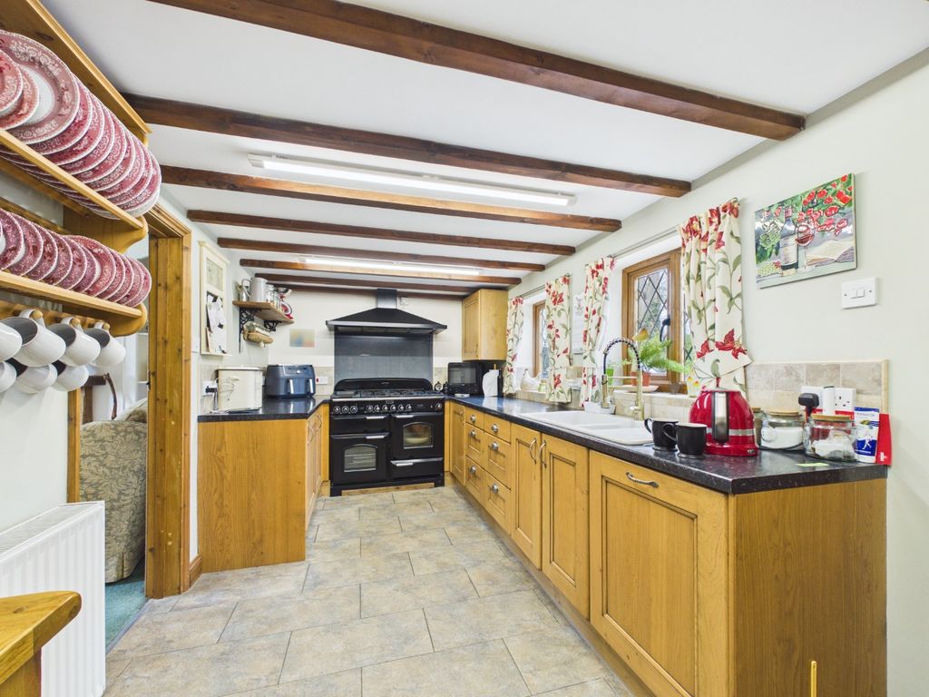 Property photo 2 of 18 3237375