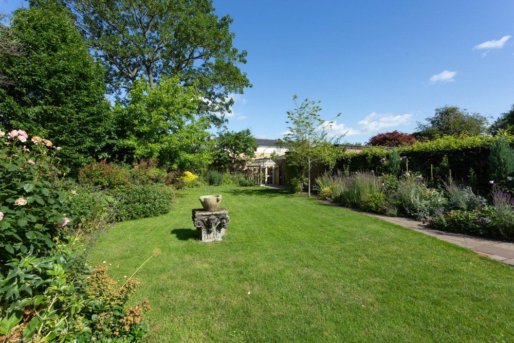 Property photo 3 of 28 Picture No. 04