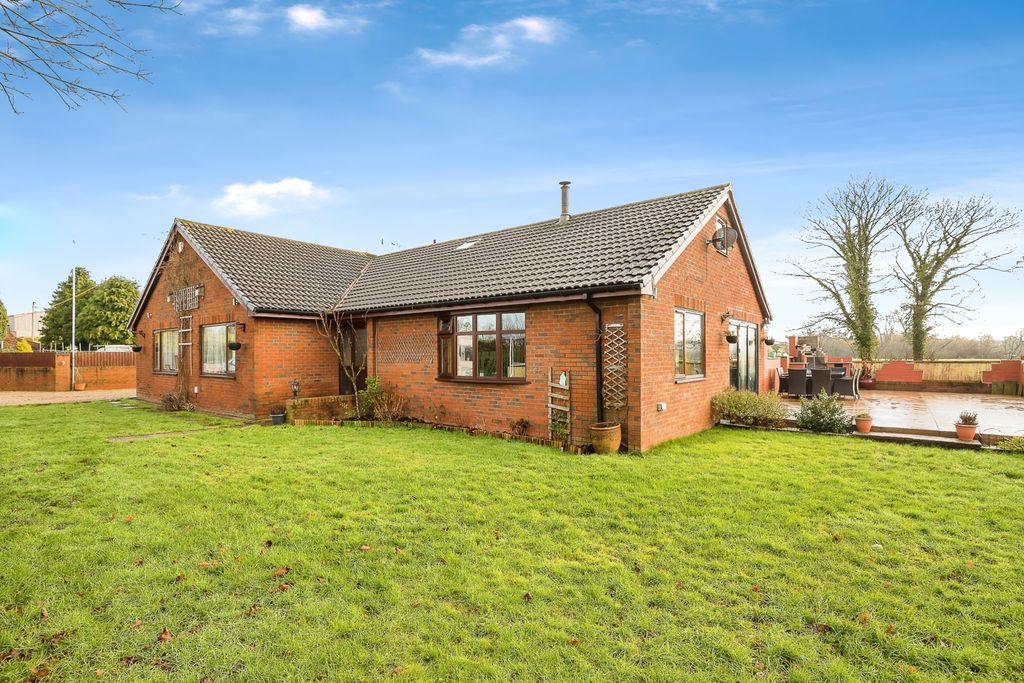 Property photo 1 of 24 Front