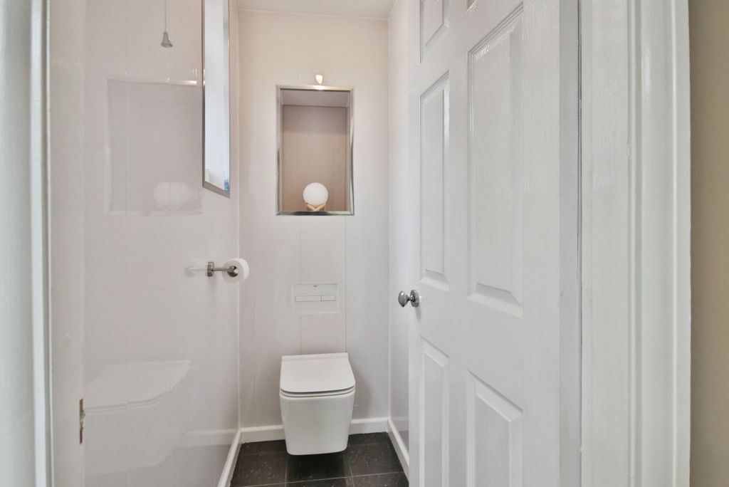 Property photo 3 of 21 4300617