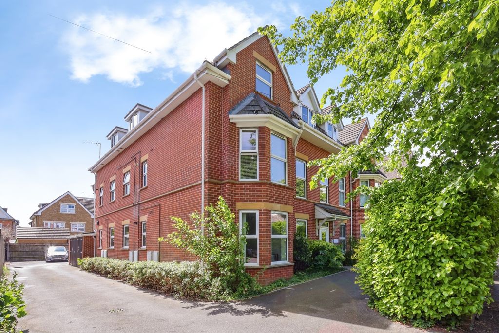 Property photo 1 of 15 Pbox-Img.Jpg