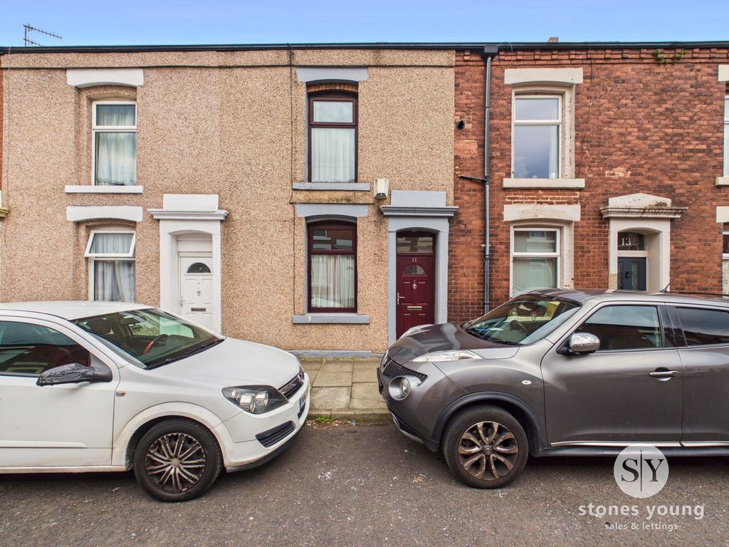Property photo 1 of 13