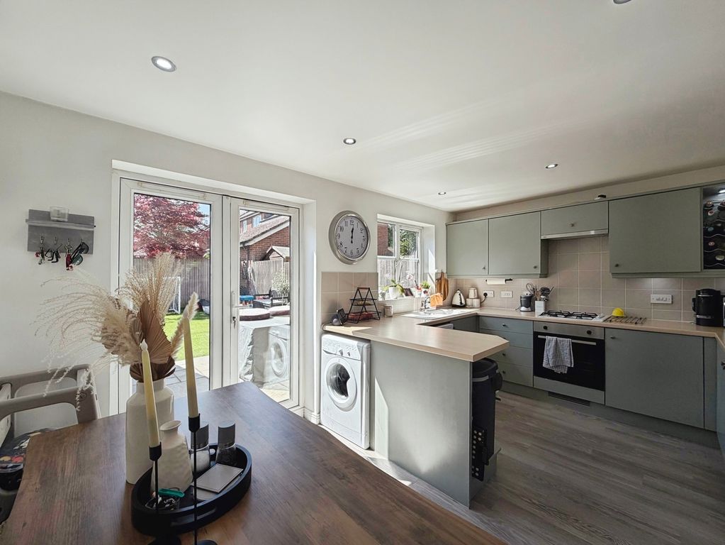 Property photo 2 of 20 Pbox-Img.Jpg