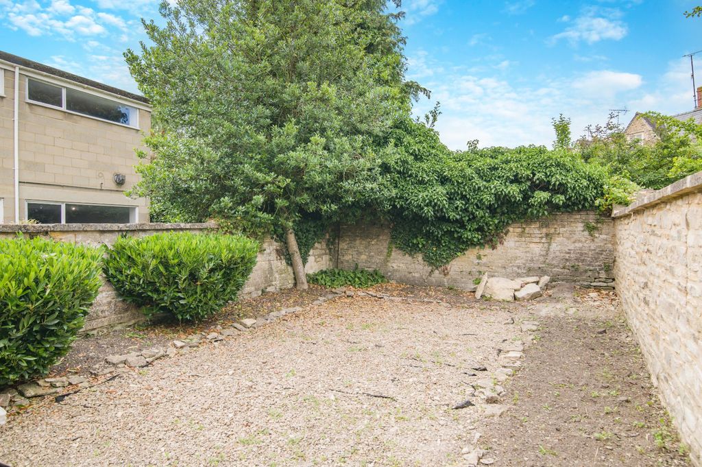 Property photo 3 of 11 Picture No. 04