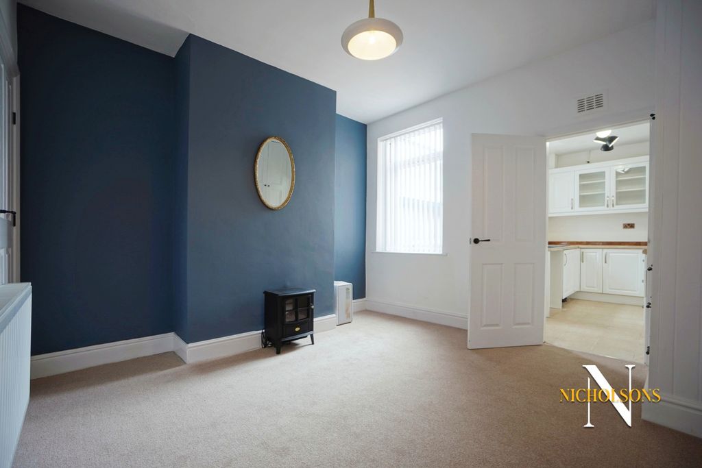 Property photo 3 of 13 3524284