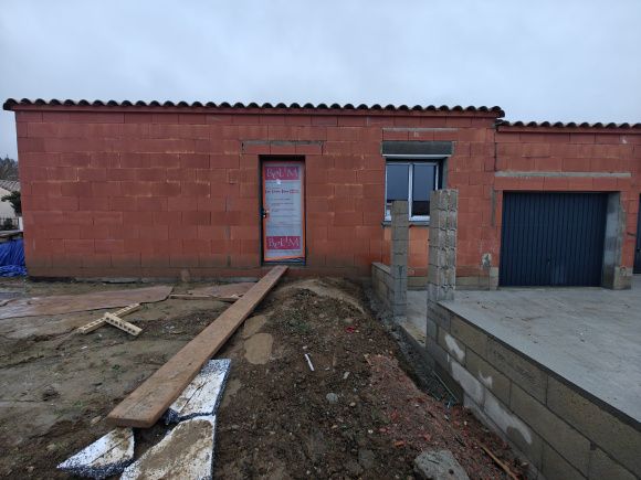 Property photo 1 of 5