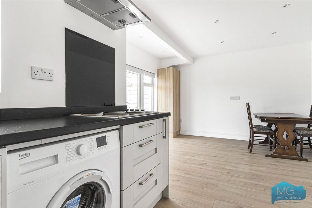 Property photo 3 of 14 Picture No. 04