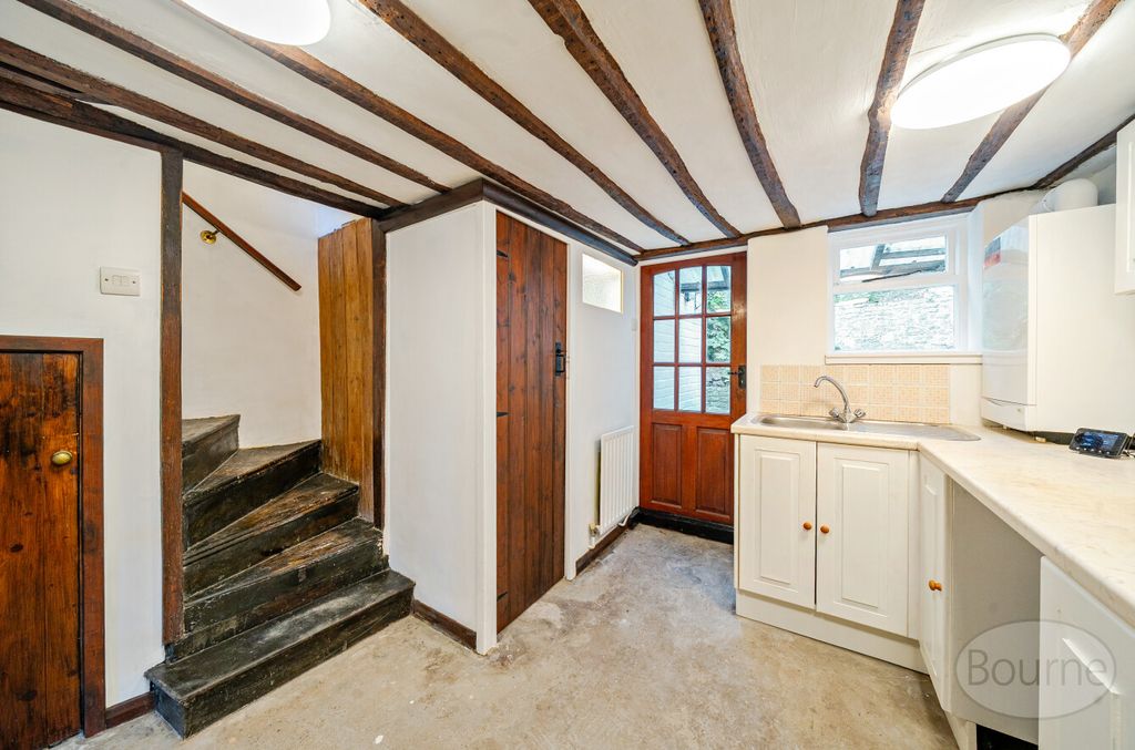 Property photo 3 of 13 ce7B72A5-Ebd5-466...