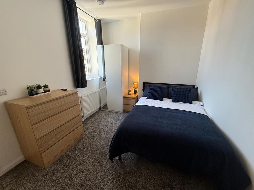 Property photo 2 of 11 Rm3 66.Jpeg