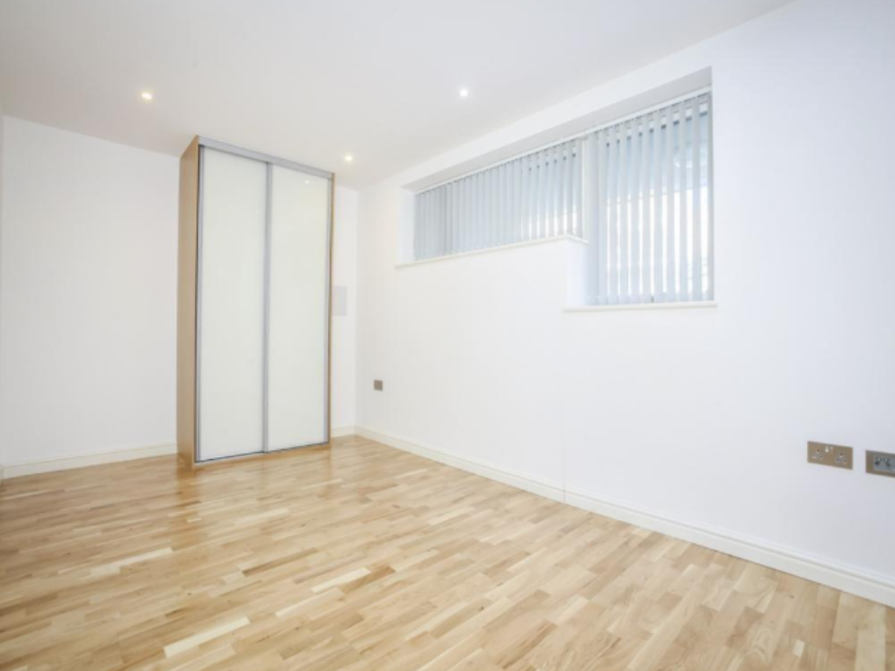 Property photo 3 of 7