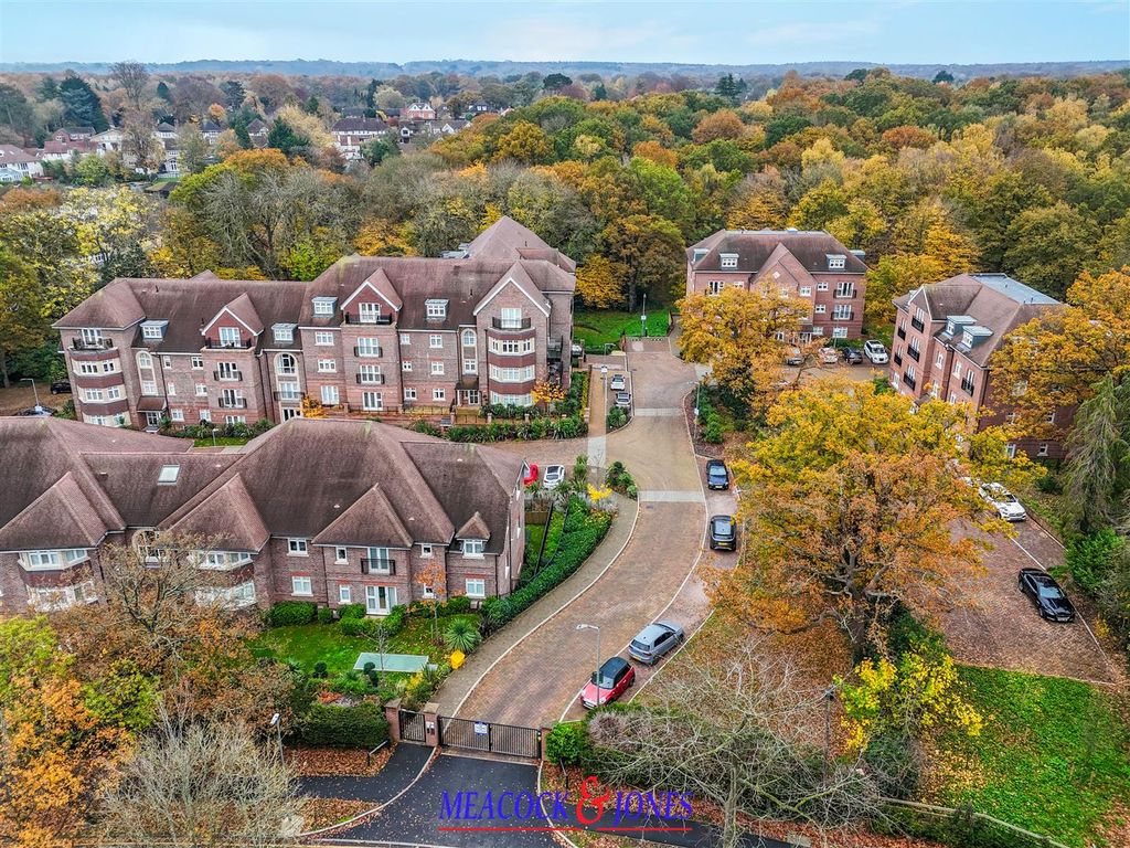 Property photo 1 of 12 Dji_20251107095245_0296_D Copy 2.Jpg